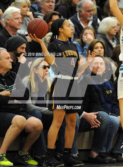 Thumbnail 2 in Lynwood @ Aliso Niguel (CIF SS D2AA Semifinal) photogallery.