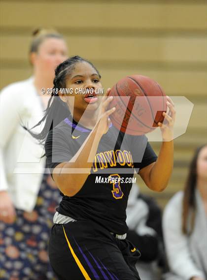 Thumbnail 1 in Lynwood @ Aliso Niguel (CIF SS D2AA Semifinal) photogallery.
