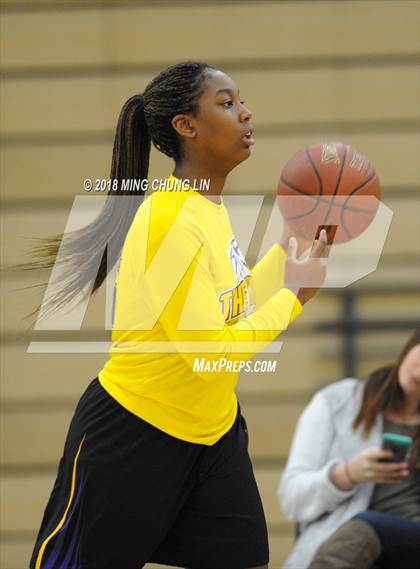 Thumbnail 3 in Lynwood @ Aliso Niguel (CIF SS D2AA Semifinal) photogallery.