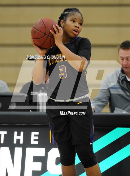 Thumbnail 2 in Lynwood @ Aliso Niguel (CIF SS D2AA Semifinal) photogallery.