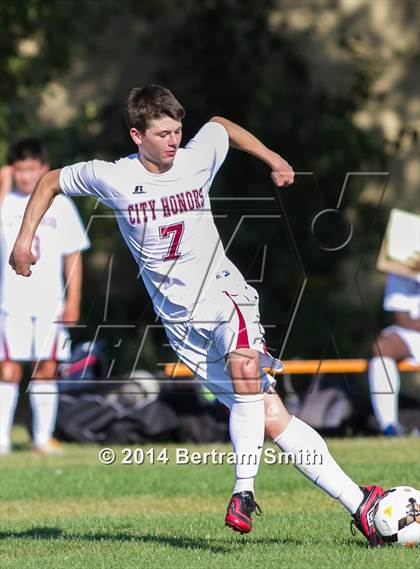 Thumbnail 1 in Wilson vs. City Honors (Amherst tournament) photogallery.
