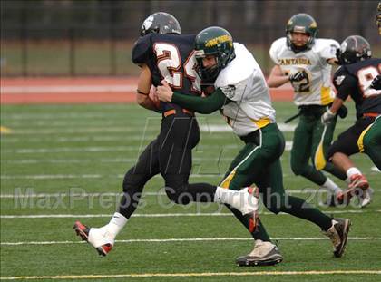 Thumbnail 1 in South Hadley vs. Tantasqua (MIAA Division 2 Central/West Final) photogallery.