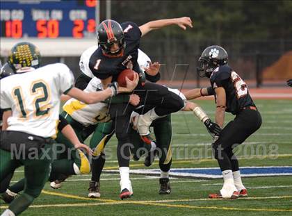 Thumbnail 3 in South Hadley vs. Tantasqua (MIAA Division 2 Central/West Final) photogallery.