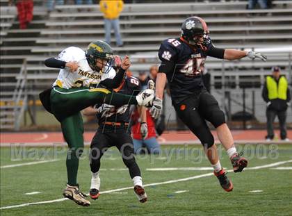 Thumbnail 3 in South Hadley vs. Tantasqua (MIAA Division 2 Central/West Final) photogallery.