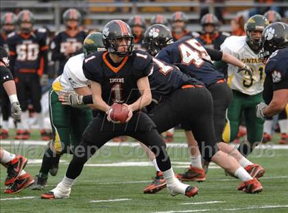 Thumbnail 1 in South Hadley vs. Tantasqua (MIAA Division 2 Central/West Final) photogallery.