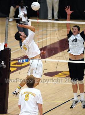 Thumbnail 3 in Mira Costa vs Newport Harbor (CIF SS D1 Final) photogallery.