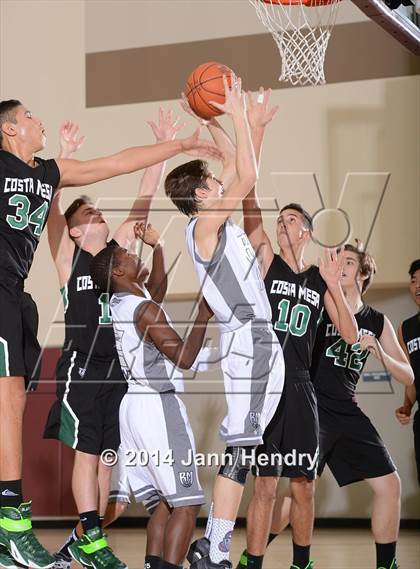 Thumbnail 1 in Costa Mesa vs. Rancho Mirage (MaxPreps Holiday Classic) photogallery.