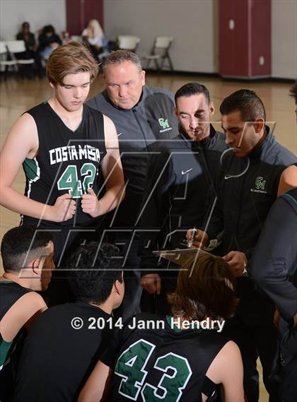 Thumbnail 2 in Costa Mesa vs. Rancho Mirage (MaxPreps Holiday Classic) photogallery.