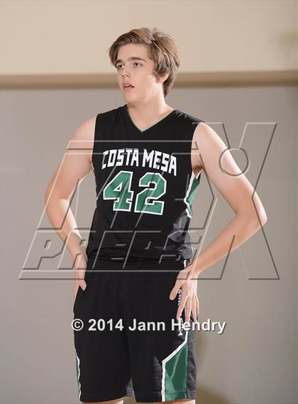 Thumbnail 2 in Costa Mesa vs. Rancho Mirage (MaxPreps Holiday Classic) photogallery.