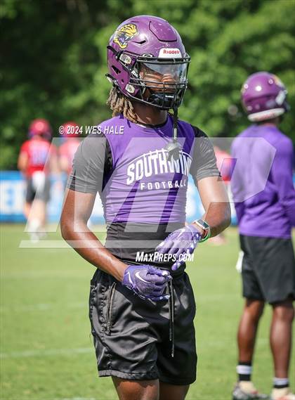 Thumbnail 1 in Huntsville vs Southwind (U of Memphis 7v7) photogallery.