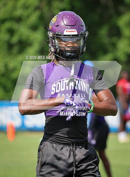 Thumbnail 3 in Huntsville vs Southwind (U of Memphis 7v7) photogallery.