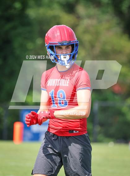 Thumbnail 2 in Huntsville vs Southwind (U of Memphis 7v7) photogallery.