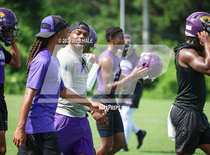 Thumbnail 1 in Huntsville vs Southwind (U of Memphis 7v7) photogallery.
