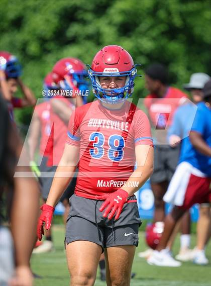 Thumbnail 3 in Huntsville vs Southwind (U of Memphis 7v7) photogallery.