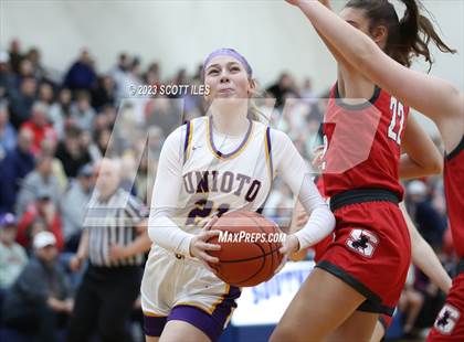 Thumbnail 2 in Sheridan vs. Unioto (OHSAA D2 District Final) photogallery.