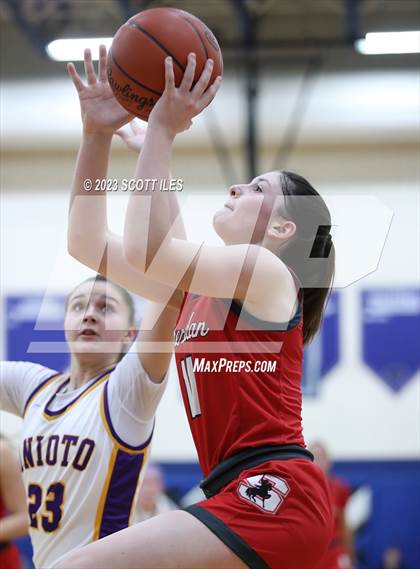 Thumbnail 1 in Sheridan vs. Unioto (OHSAA D2 District Final) photogallery.