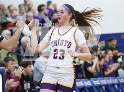 Thumbnail 3 in Sheridan vs. Unioto (OHSAA D2 District Final) photogallery.