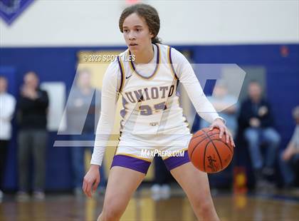 Thumbnail 1 in Sheridan vs. Unioto (OHSAA D2 District Final) photogallery.
