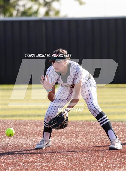 Thumbnail 3 in Melissa @ Aledo (UIL 5A D1 Girls Softball State Semi-Final) photogallery.