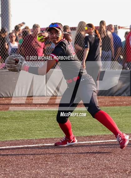 Thumbnail 2 in Melissa @ Aledo (UIL 5A D1 Girls Softball State Semi-Final) photogallery.