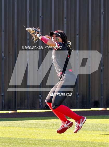 Thumbnail 3 in Melissa @ Aledo (UIL 5A D1 Girls Softball State Semi-Final) photogallery.