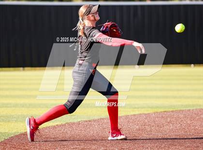 Thumbnail 2 in Melissa @ Aledo (UIL 5A D1 Girls Softball State Semi-Final) photogallery.