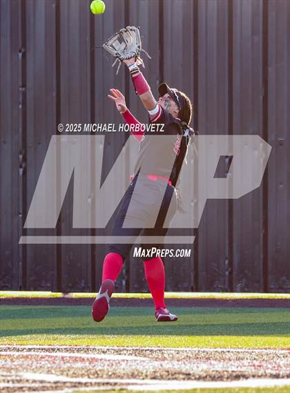 Thumbnail 2 in Melissa @ Aledo (UIL 5A D1 Girls Softball State Semi-Final) photogallery.