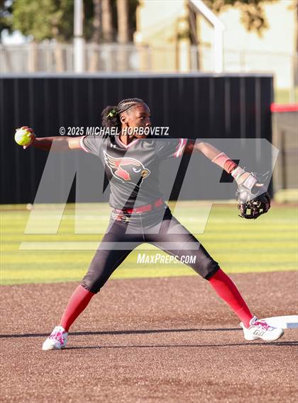 Thumbnail 1 in Melissa @ Aledo (UIL 5A D1 Girls Softball State Semi-Final) photogallery.