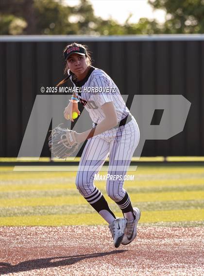 Thumbnail 2 in Melissa @ Aledo (UIL 5A D1 Girls Softball State Semi-Final) photogallery.