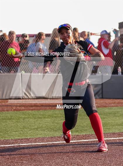 Thumbnail 3 in Melissa @ Aledo (UIL 5A D1 Girls Softball State Semi-Final) photogallery.