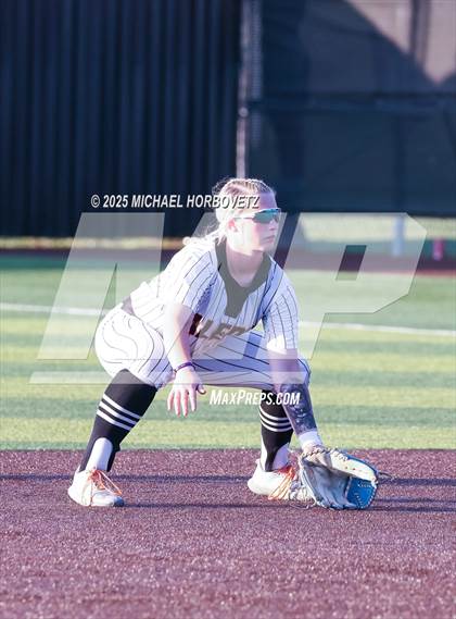 Thumbnail 1 in Melissa @ Aledo (UIL 5A D1 Girls Softball State Semi-Final) photogallery.