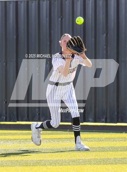 Thumbnail 2 in Melissa @ Aledo (UIL 5A D1 Girls Softball State Semi-Final) photogallery.