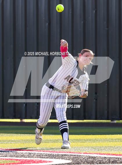 Thumbnail 1 in Melissa @ Aledo (UIL 5A D1 Girls Softball State Semi-Final) photogallery.