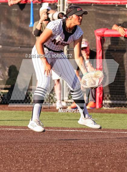 Thumbnail 3 in Melissa @ Aledo (UIL 5A D1 Girls Softball State Semi-Final) photogallery.