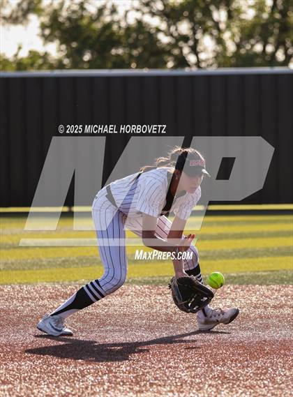 Thumbnail 1 in Melissa @ Aledo (UIL 5A D1 Girls Softball State Semi-Final) photogallery.