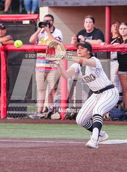 Thumbnail 3 in Melissa @ Aledo (UIL 5A D1 Girls Softball State Semi-Final) photogallery.