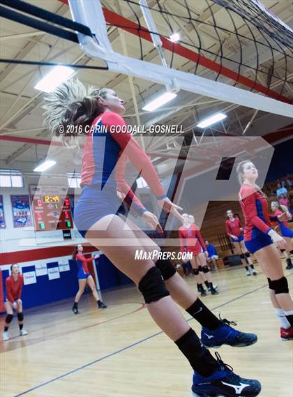 Thumbnail 2 in Northwood vs. West Carteret (NCHSAA Round 2 Playoff) photogallery.