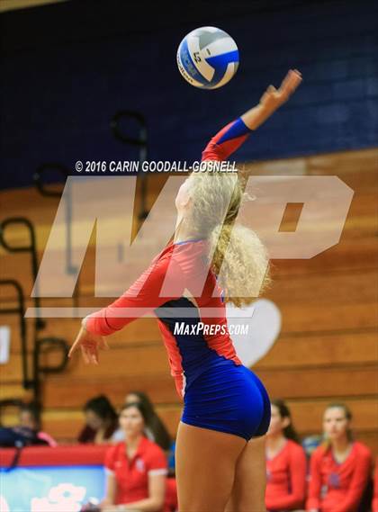 Thumbnail 2 in Northwood vs. West Carteret (NCHSAA Round 2 Playoff) photogallery.