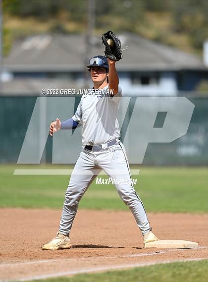 Thumbnail 2 in Justin-Siena vs. Casa Grande (CIF NCS VVAL Tournament) photogallery.