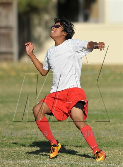 Thumbnail 2 in Lutheran @ Sacramento Country Day photogallery.