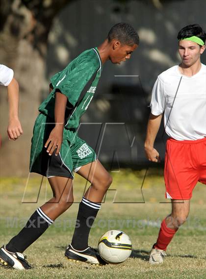 Thumbnail 2 in Lutheran @ Sacramento Country Day photogallery.