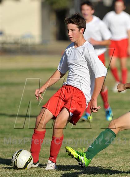 Thumbnail 2 in Lutheran @ Sacramento Country Day photogallery.