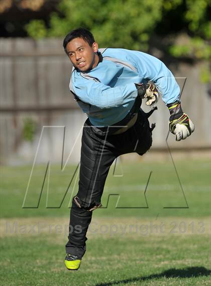 Thumbnail 2 in Lutheran @ Sacramento Country Day photogallery.