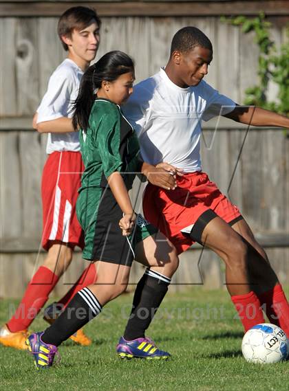 Thumbnail 2 in Lutheran @ Sacramento Country Day photogallery.