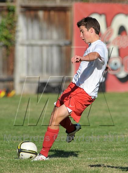 Thumbnail 2 in Lutheran @ Sacramento Country Day photogallery.
