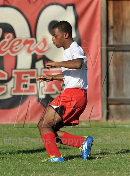 Thumbnail 3 in Lutheran @ Sacramento Country Day photogallery.