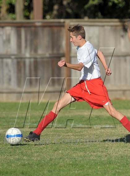 Thumbnail 2 in Lutheran @ Sacramento Country Day photogallery.