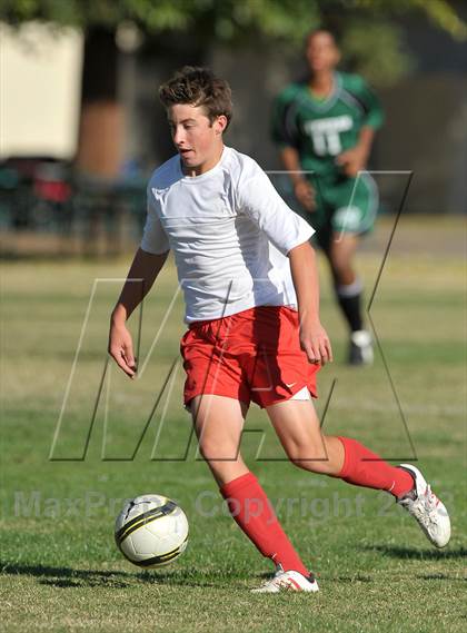 Thumbnail 1 in Lutheran @ Sacramento Country Day photogallery.