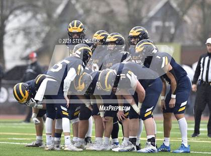 Thumbnail 3 in Bellevue vs. Kennewick (WIAA 3A Final) photogallery.