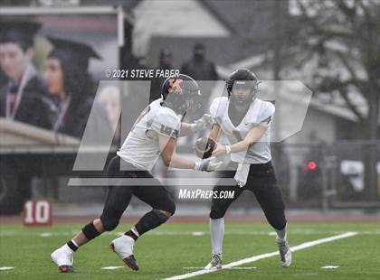 Thumbnail 3 in Bellevue vs. Kennewick (WIAA 3A Final) photogallery.